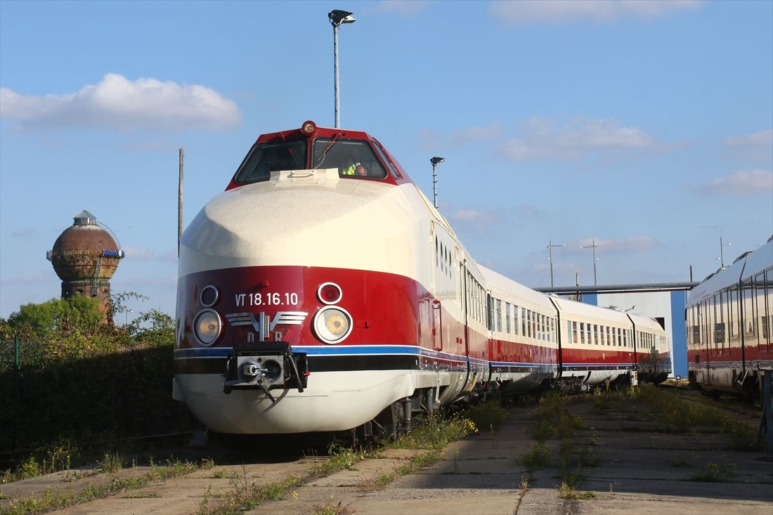 DR VT18.16 Schnellverkehrstriebwagen