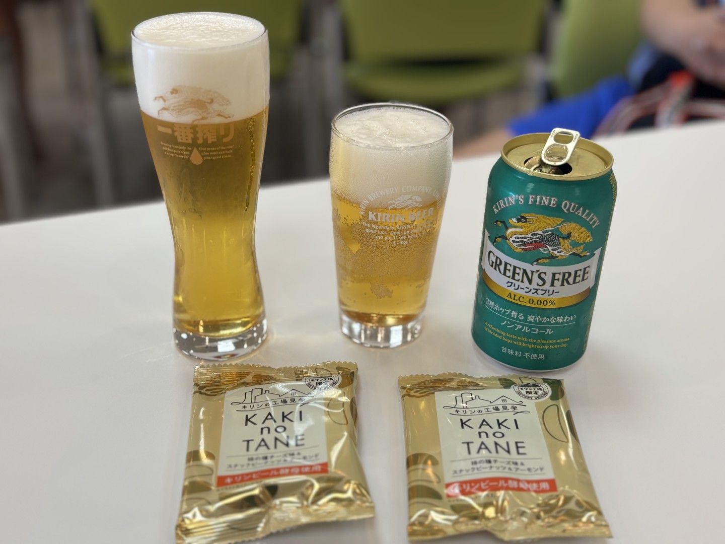 工場見学では飲めない人もジュースやノンアルビールが楽しめる（写真：筆者提供）