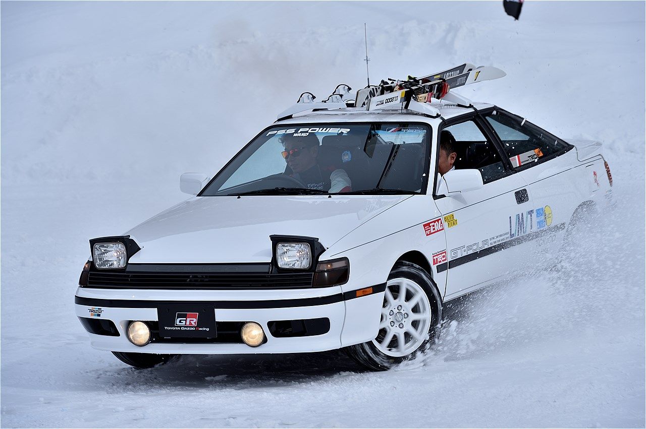 セリカ（写真：トヨタ自動車）