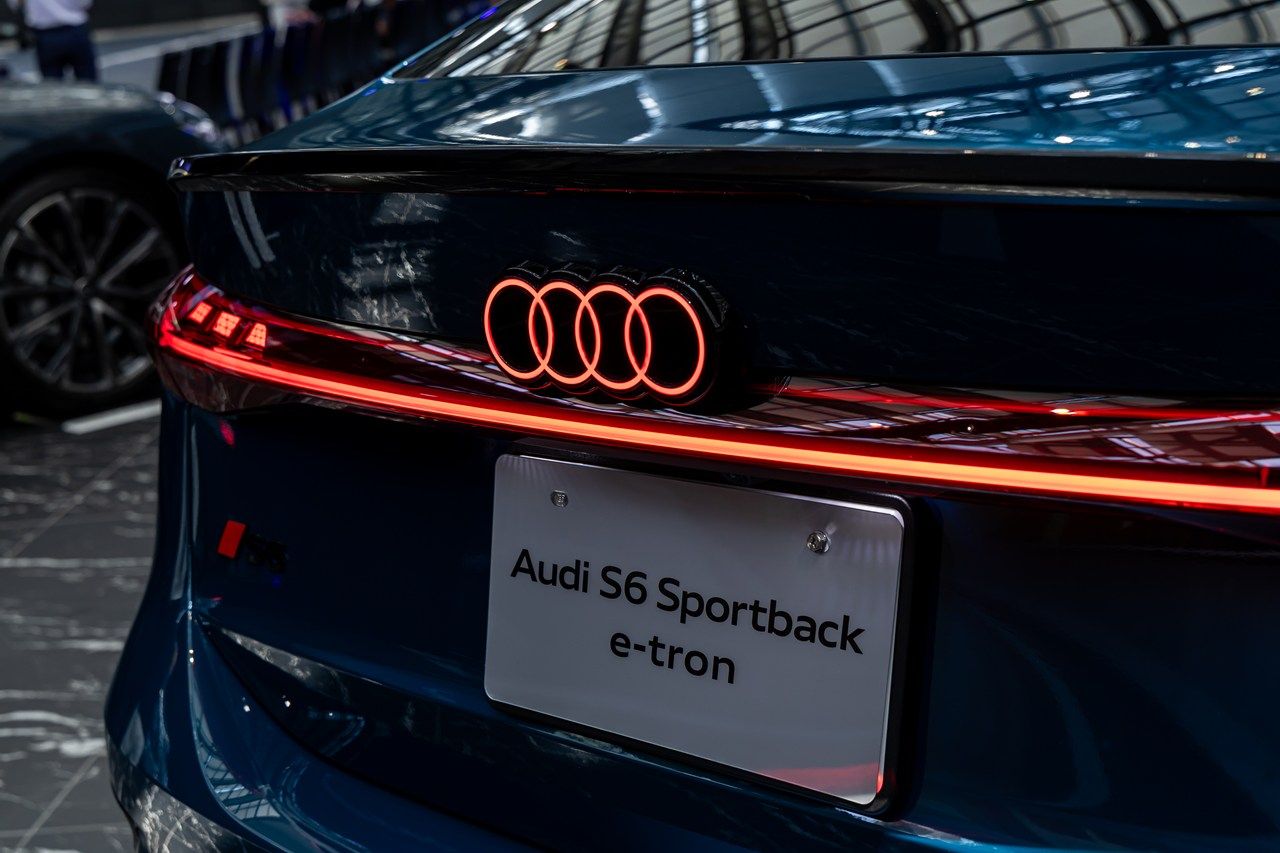 アウディ「A6 e-tron」シリーズおよび発表会の様子(写真:三木 宏章)