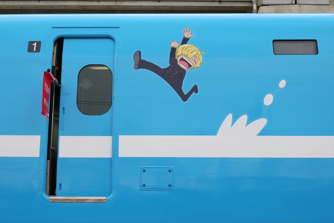 車両のあちこちにキャラクターのラッピングを施している（撮影：尾形文繁）
