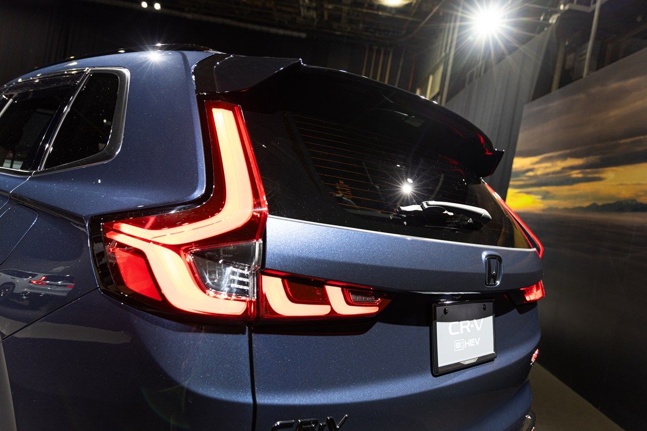 ホンダ新型「CR-V e:HEV」ホンダアクセス純正アクセサリー装着車（写真：三木 宏章）