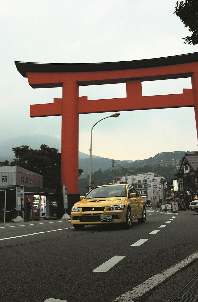三菱「ランサーエボリューションⅦ」（写真：三菱自動車）