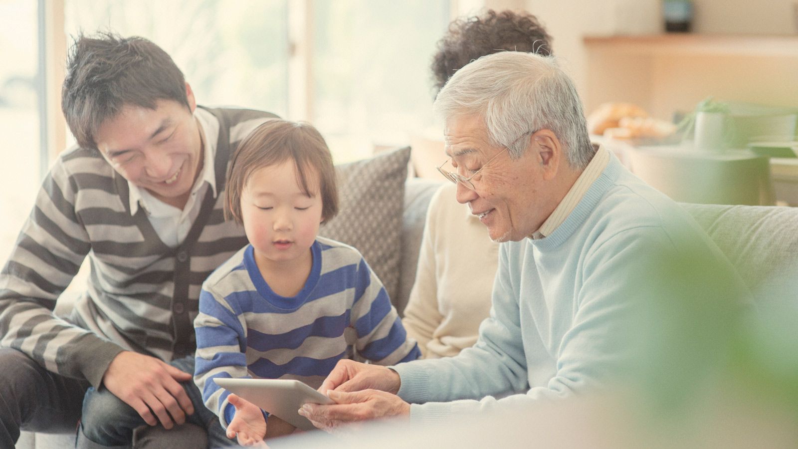 熟年パパが直面する 子育て中の介護 問題 子育て 東洋経済オンライン 経済ニュースの新基準