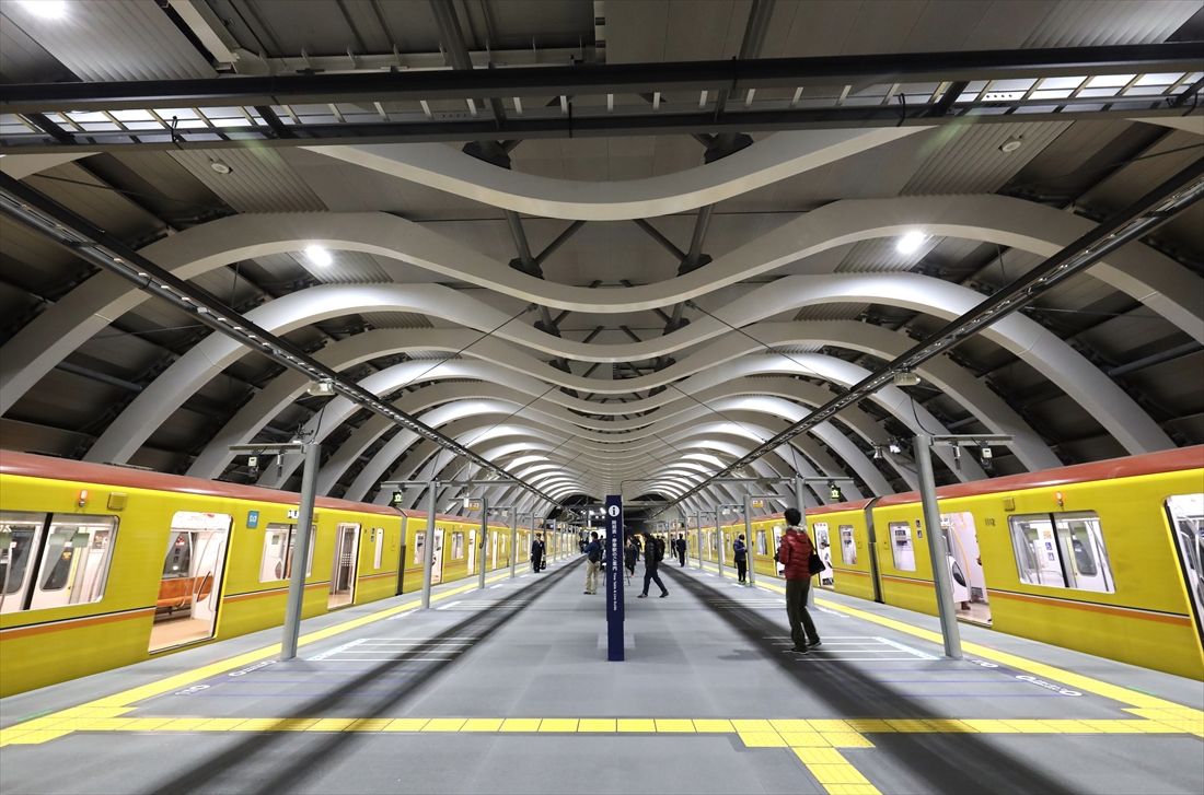 地下鉄銀座線渋谷駅の移転開業初日の様子＝2020年1月3日（撮影：尾形文繁）