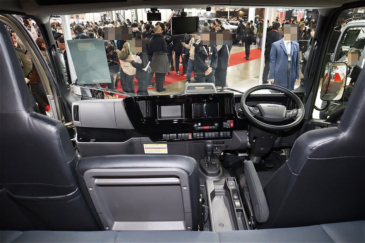 NTBの新作キャンピングカー「ジオローム」（写真：筆者撮影）