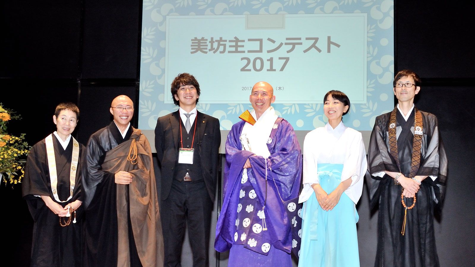 美坊主 に頼らざるをえない寺業界の苦悩 お寺業界はどこへ向かっているのか 東洋経済オンライン 経済ニュースの新基準