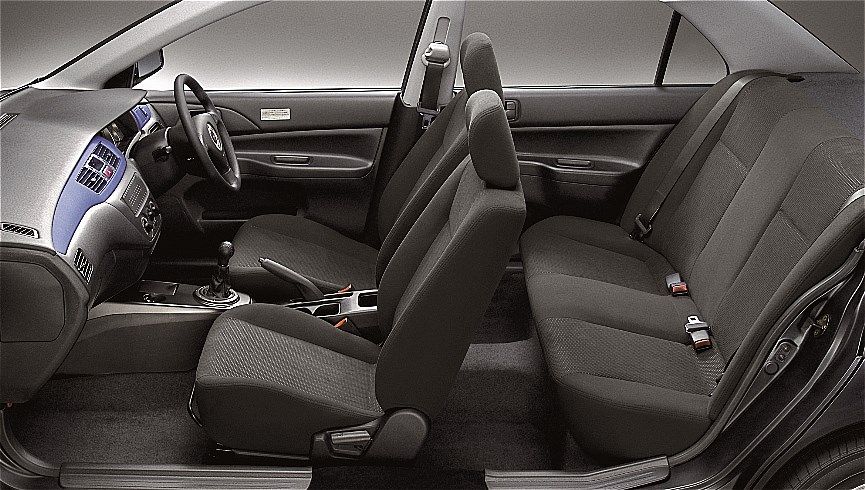 三菱「ランサーエボリューションⅨ」（写真：三菱自動車）