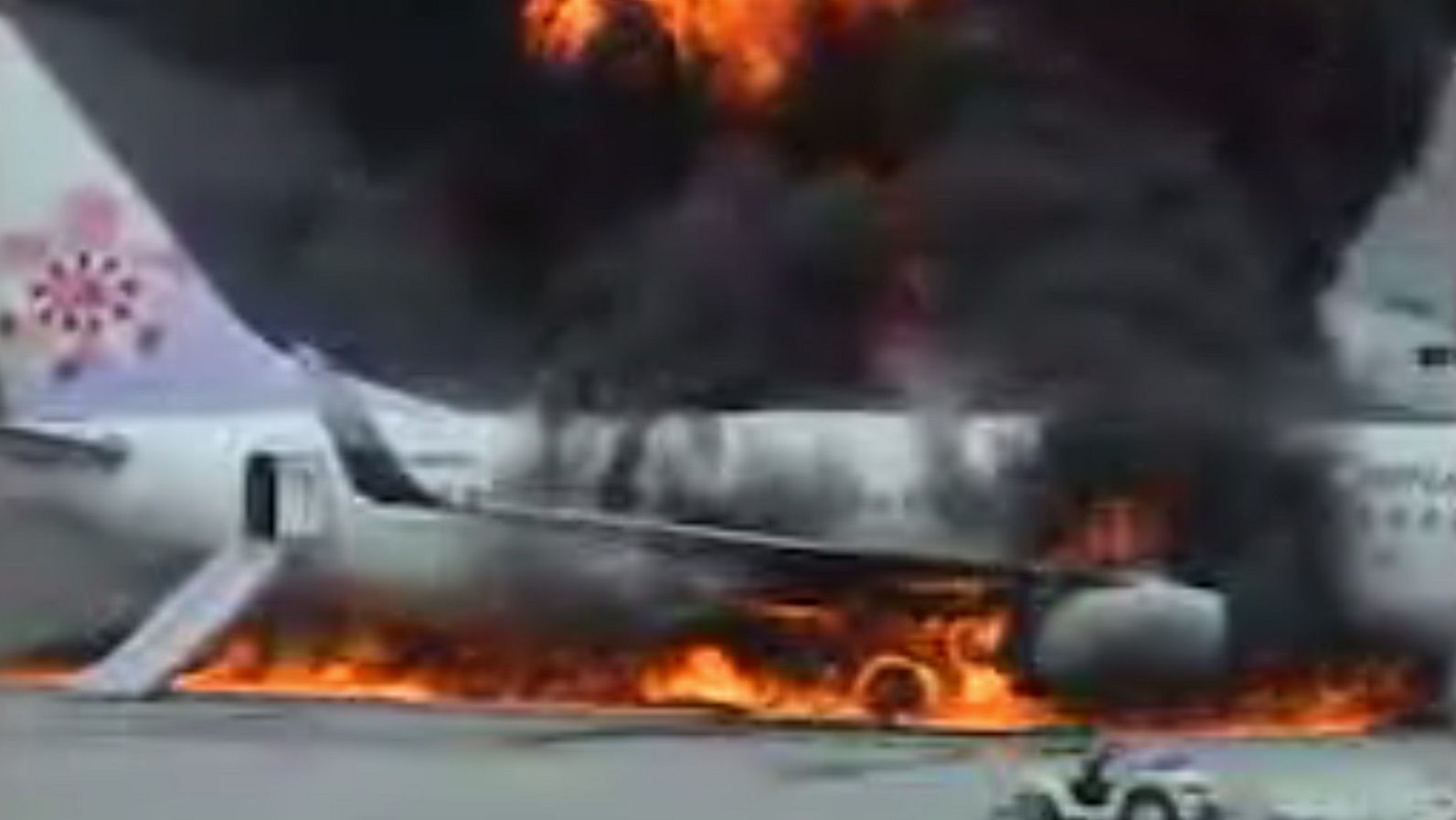 2007年｢中華航空120便｣炎上爆発事故の新事実 乗客乗員165人乗せた旅客機が着陸後に爆発 | 災害･事件･裁判 | 東洋経済オンライン