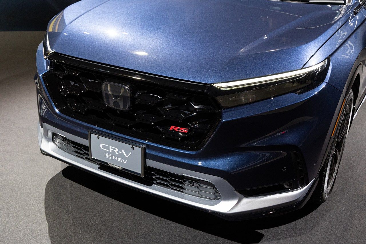 ホンダ新型「CR-V e:HEV」ホンダアクセス純正アクセサリー装着車（写真：三木 宏章）