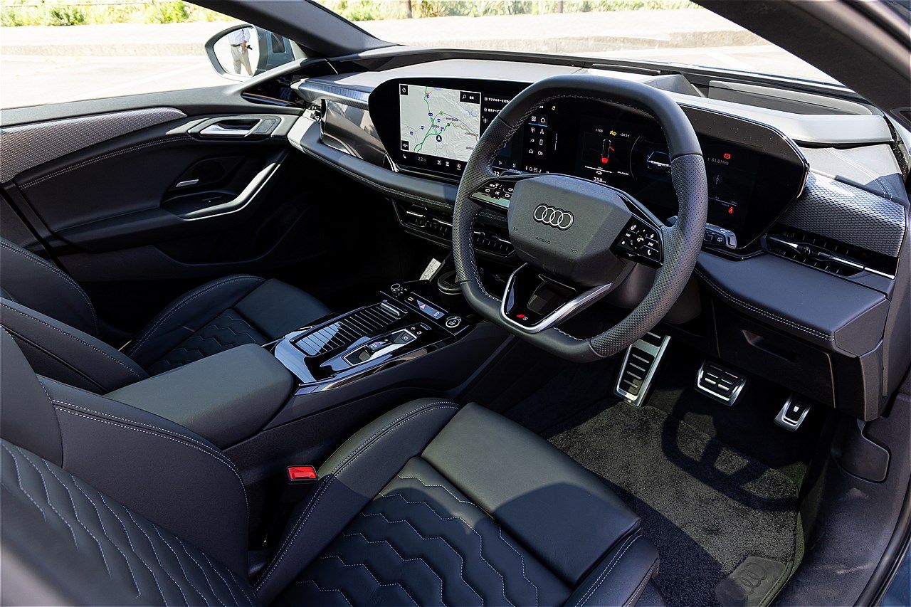 アウディの新型BEV「A6アバントe-tron」（写真：三木 宏章）