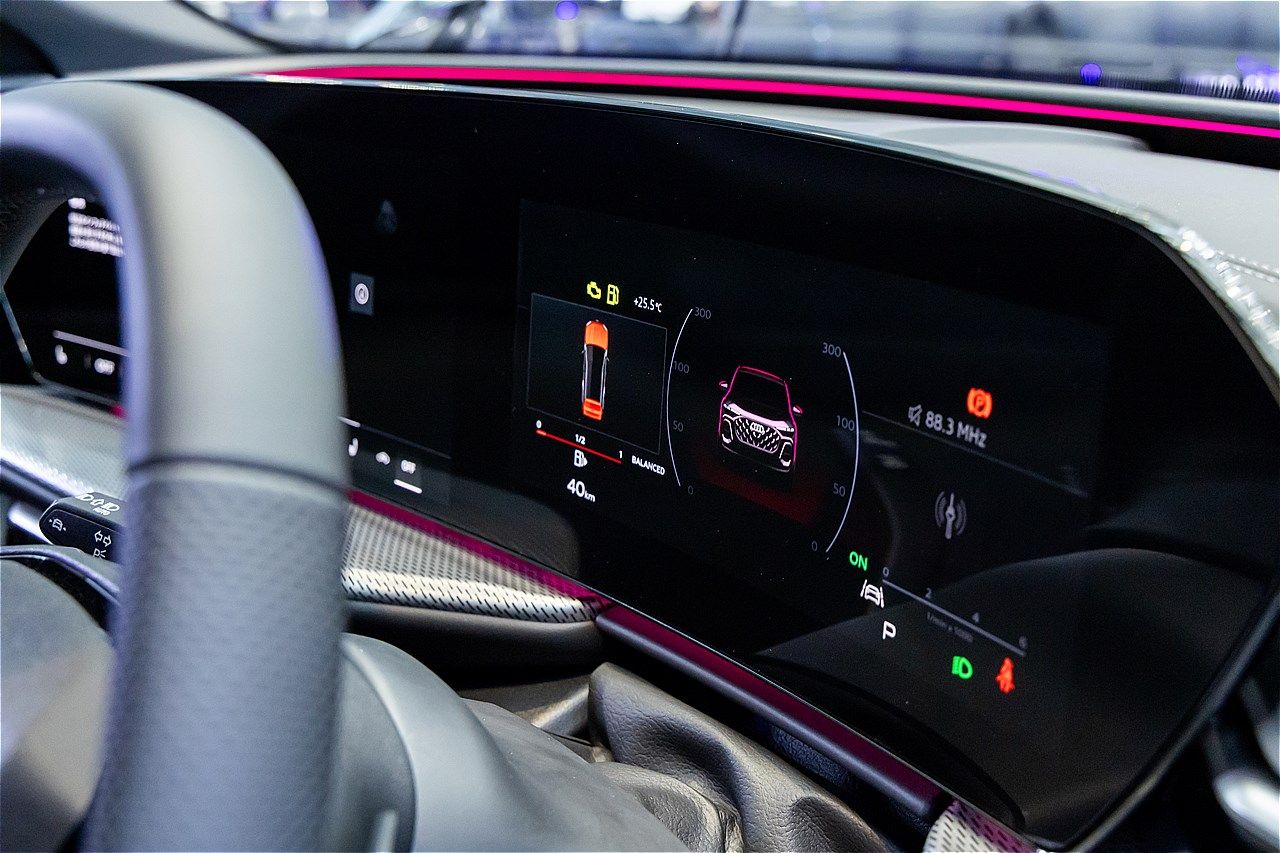 アウディの新型「Q5/Q5スポーツバック」（写真：三木 宏章）
