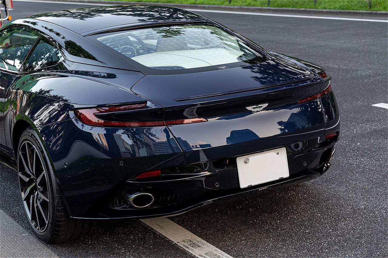 アストンマーティン「DB11」（写真：三木 宏章）