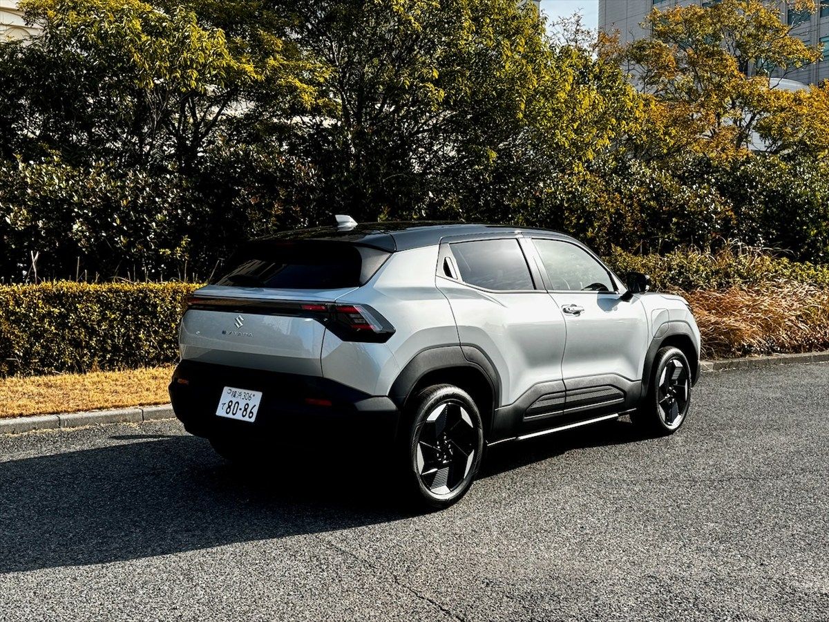 スズキ「eビターラ」（写真：小川フミオ）