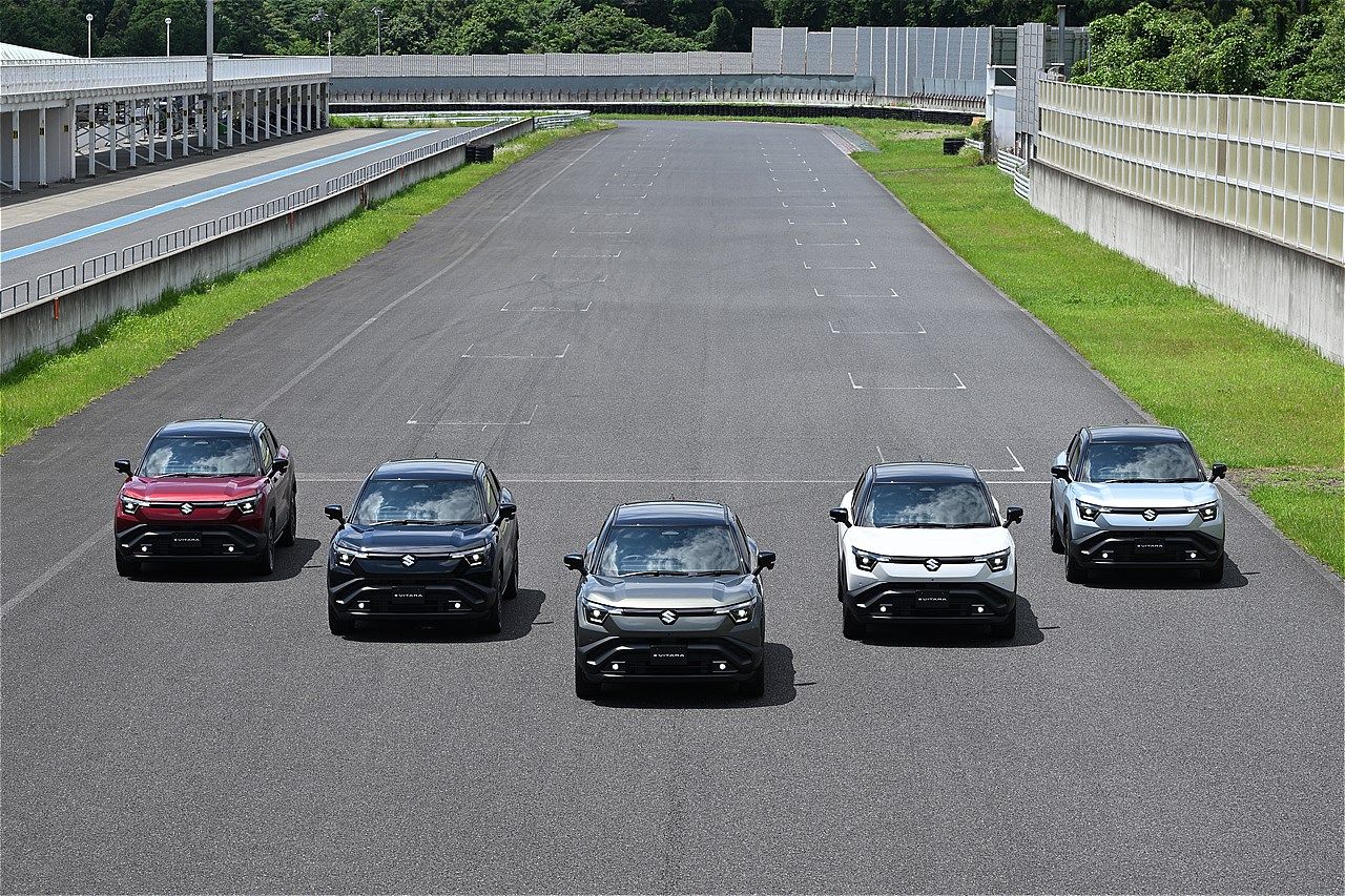 スズキの新型「eビターラ プロトタイプ」（写真：スズキ）