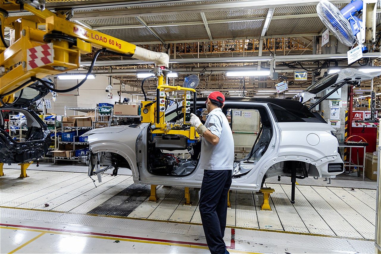 エクスフォースHEVなどの生産を行う、三菱のレムチャバン工場（筆者撮影）