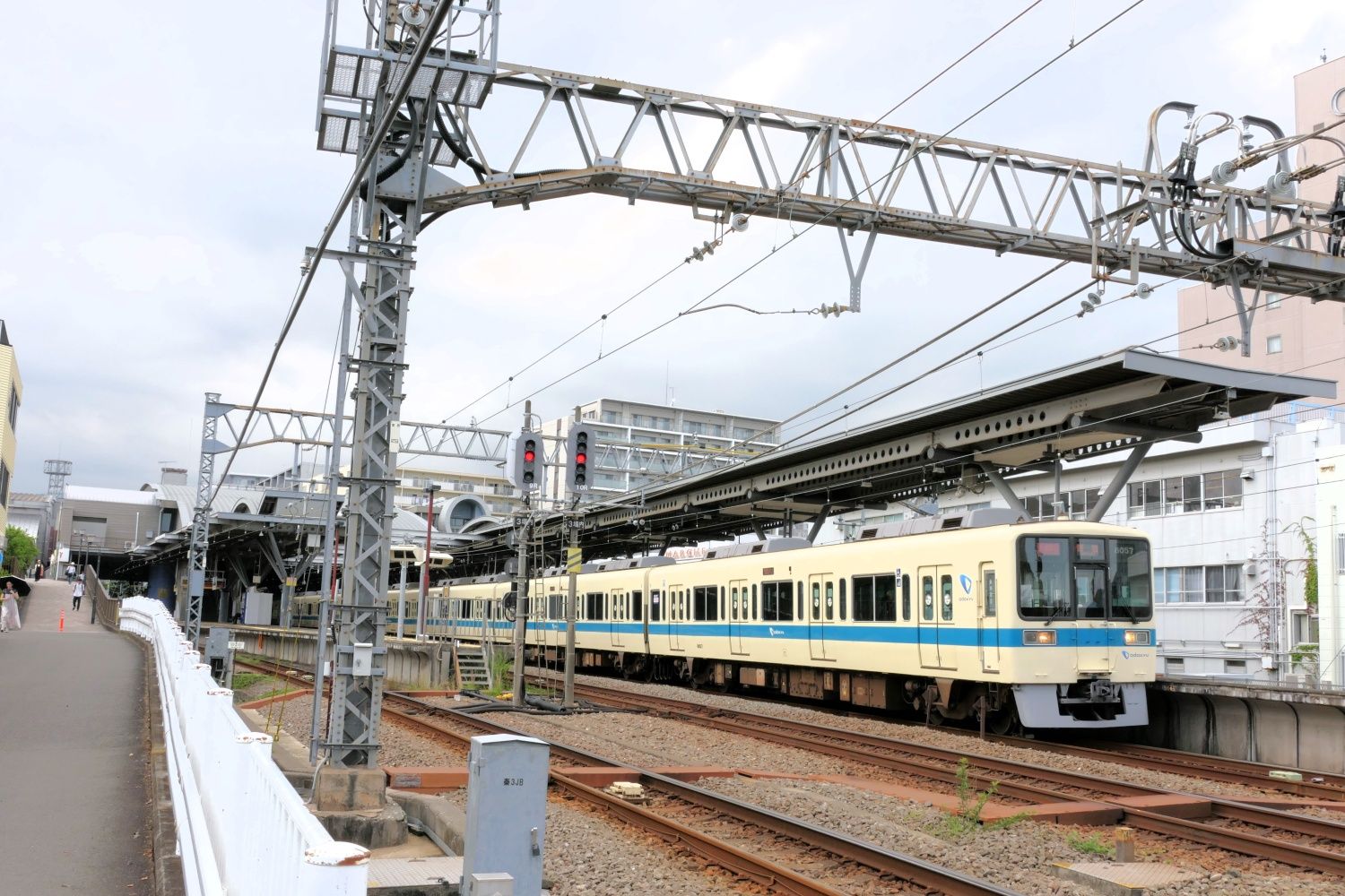 小田急　秦野駅