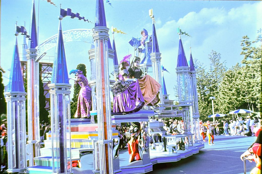 ディズニー５周年記念式典のようす（写真：1988年4月15日、吉野純治撮影）