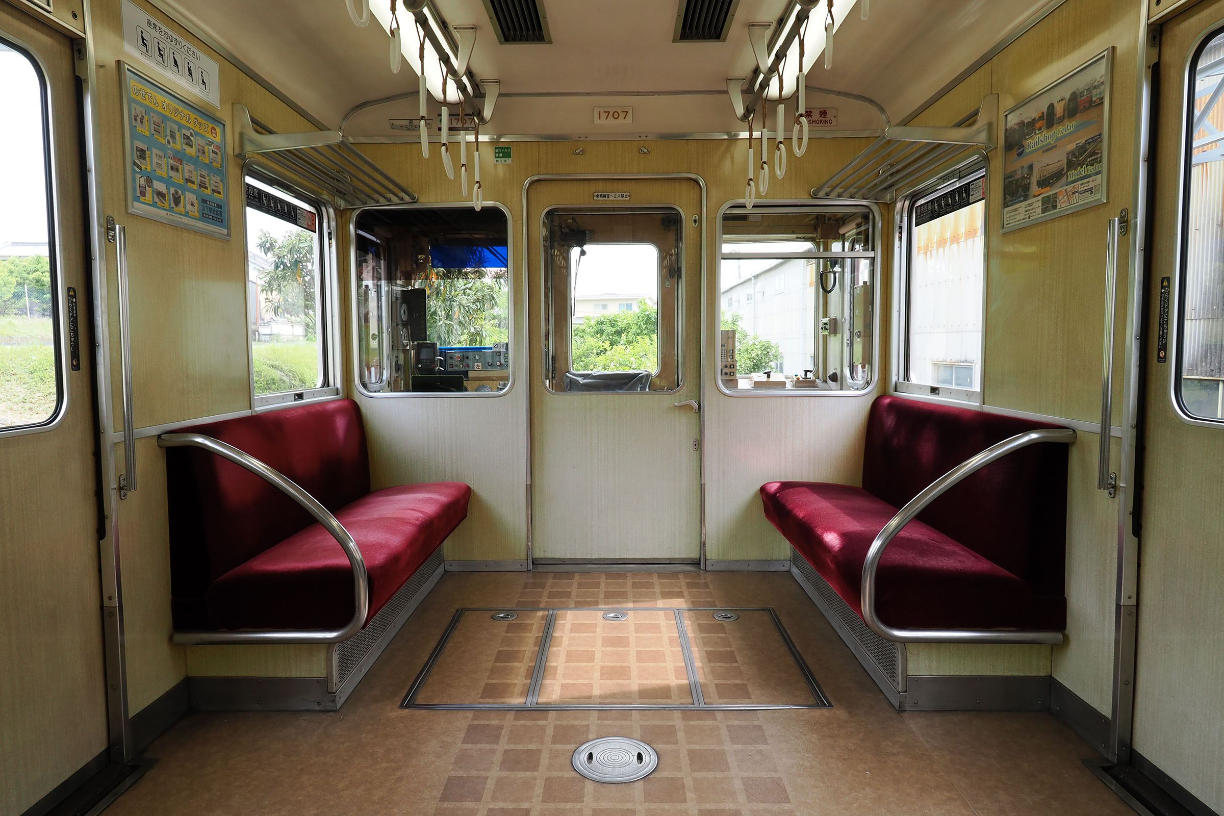 能勢電鉄　1700系　車内