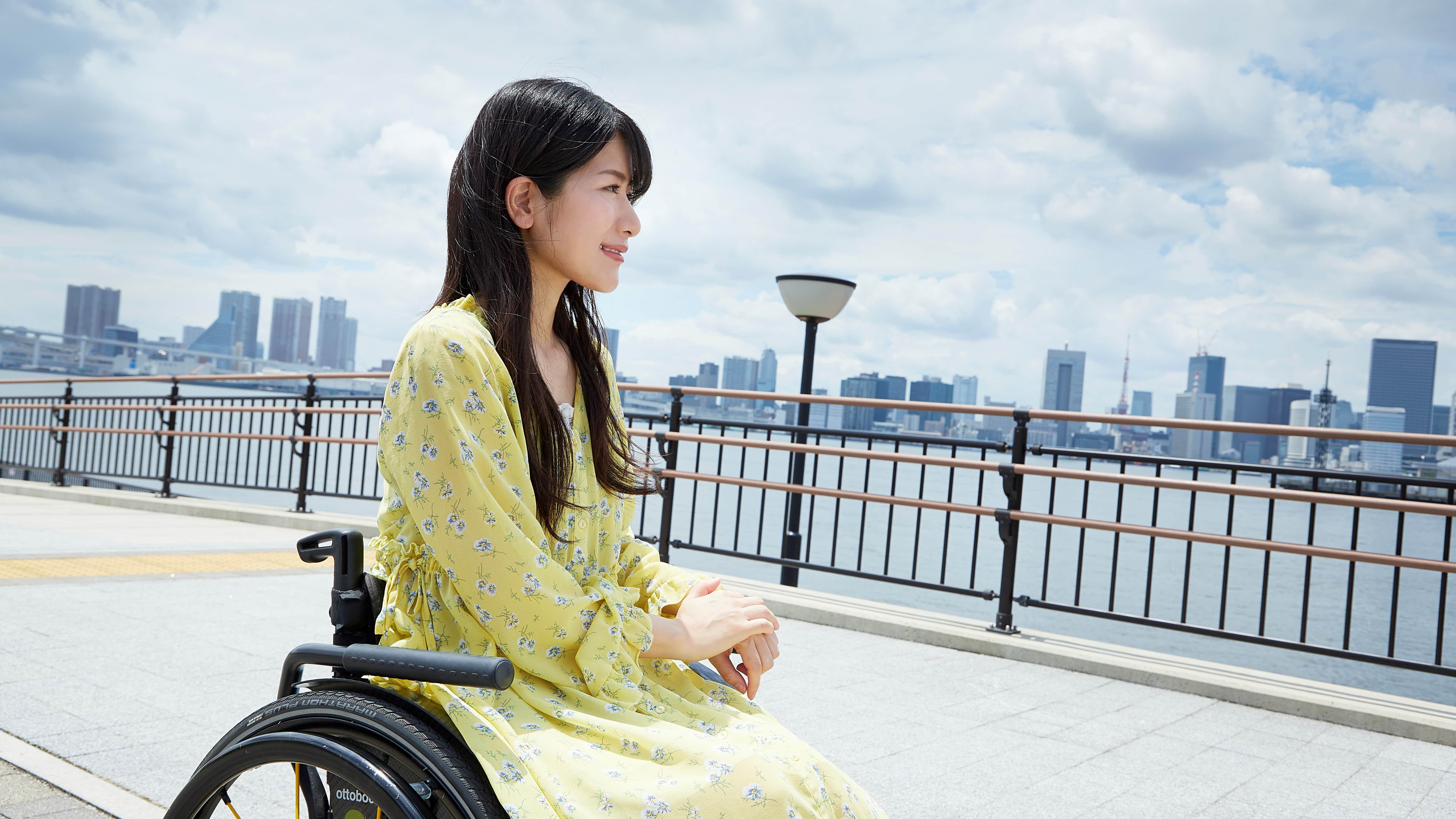 車椅子アイドル｢絶対折れない心｣作る言葉の力 突然､下半身不随に…彼女を｢救った言葉｣は? | 読書 | 東洋経済オンライン