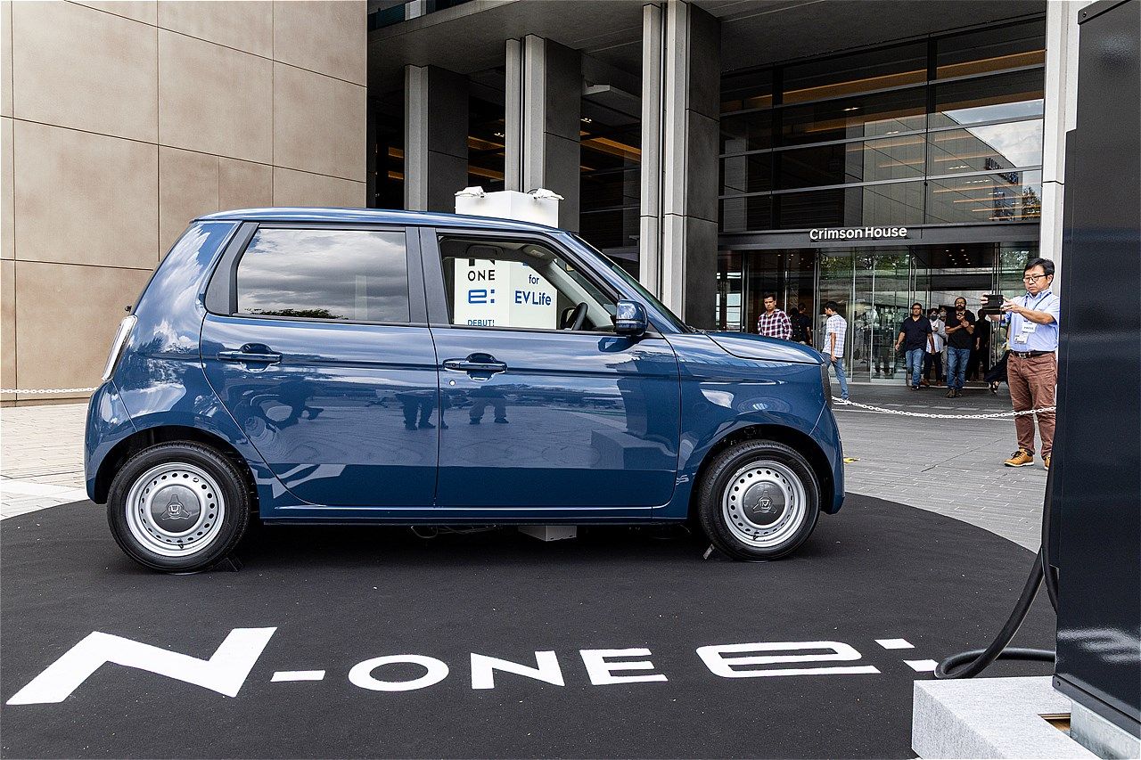 ホンダの新型軽乗用EV「N-ONE e:」（写真：三木 宏章）