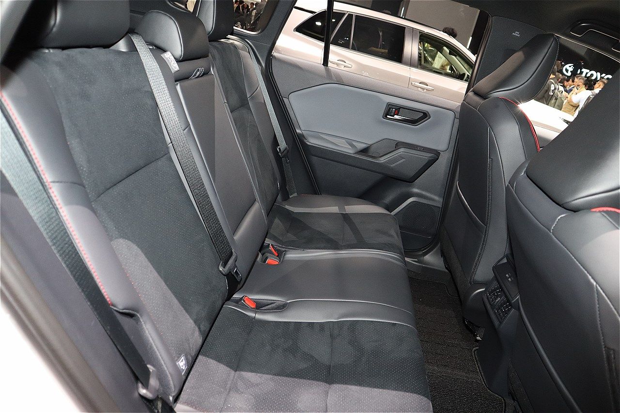 ジャパンモビリティショー2025に展示されたトヨタの新型「RAV4 GRスポーツ」（筆者撮影）