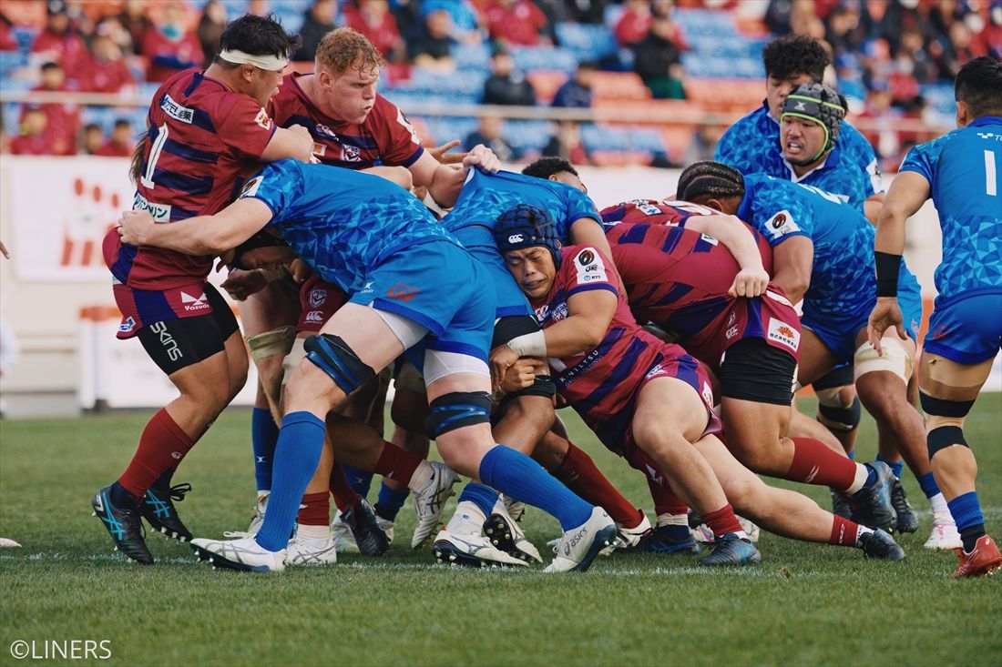 ラグビーは選手同士の激しいコンタクトを伴うスポーツだ（写真：花園近鉄ライナーズ）