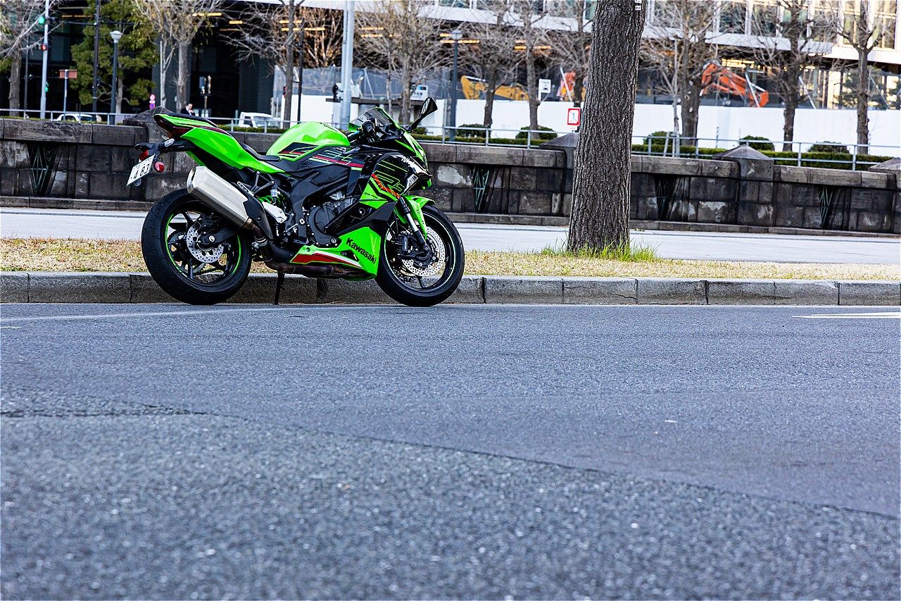 カワサキモータースジャパンのスーパースポーツモデル「Ninja ZX-4RR KRT EDTION」（写真：三木宏章）