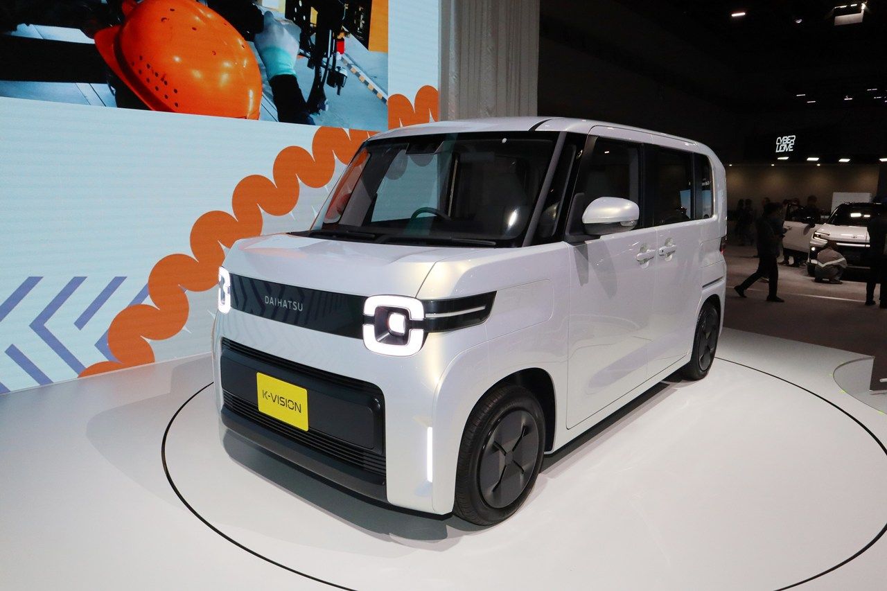 ダイハツ「K-ビジョン」（筆者撮影）
