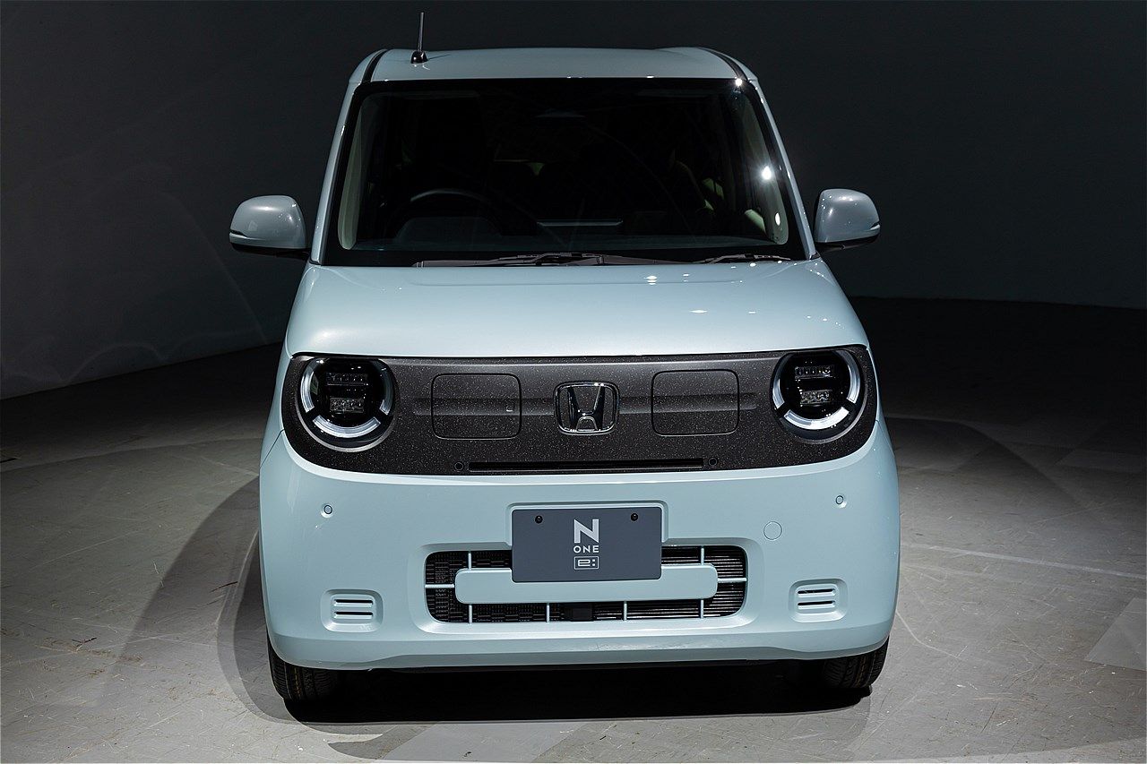 ホンダの新型軽自動車EV「N-ONE e:」（写真：三木 宏章）