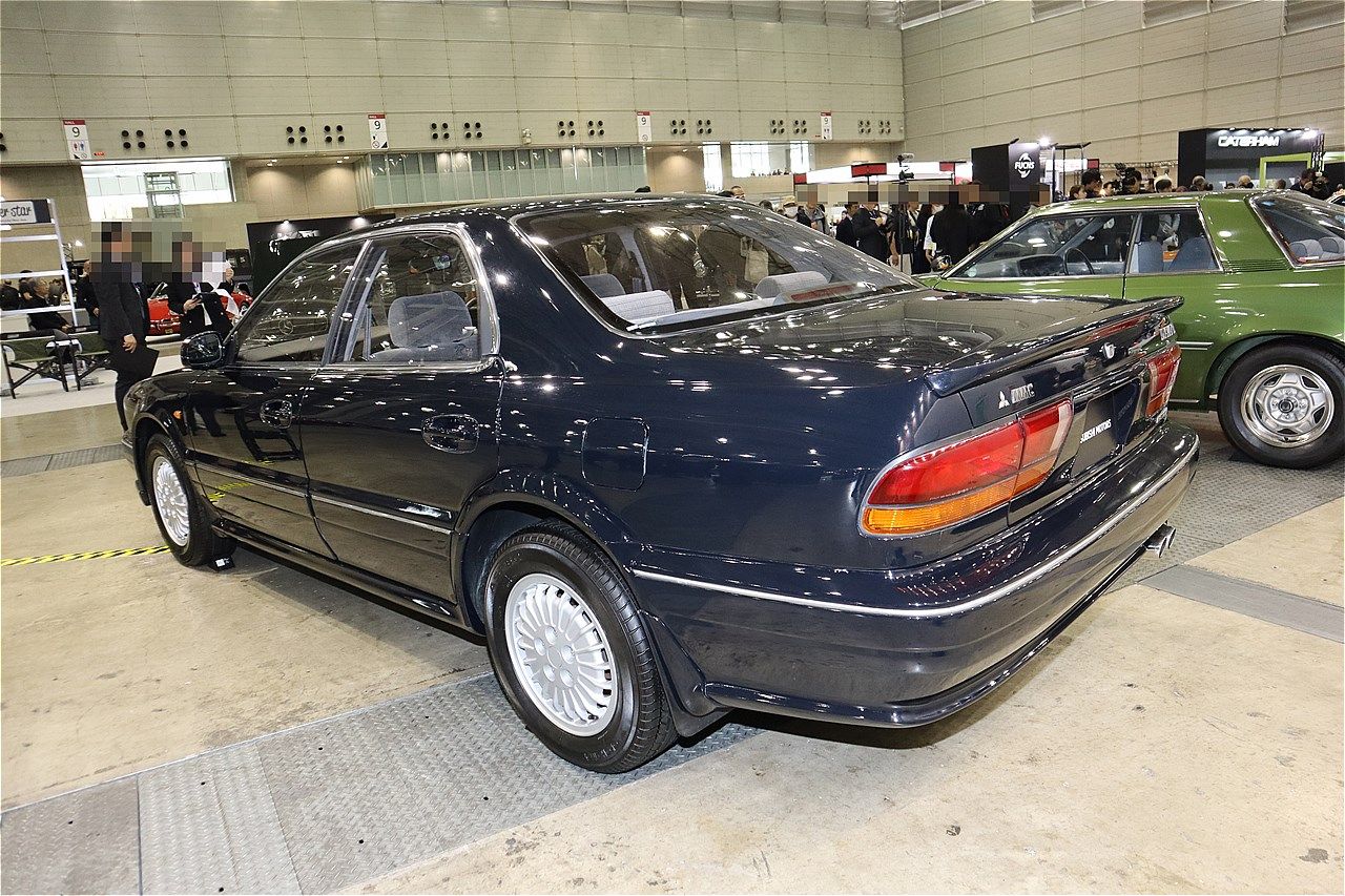 1990年発売の三菱「ディアマンテ」（筆者撮影）