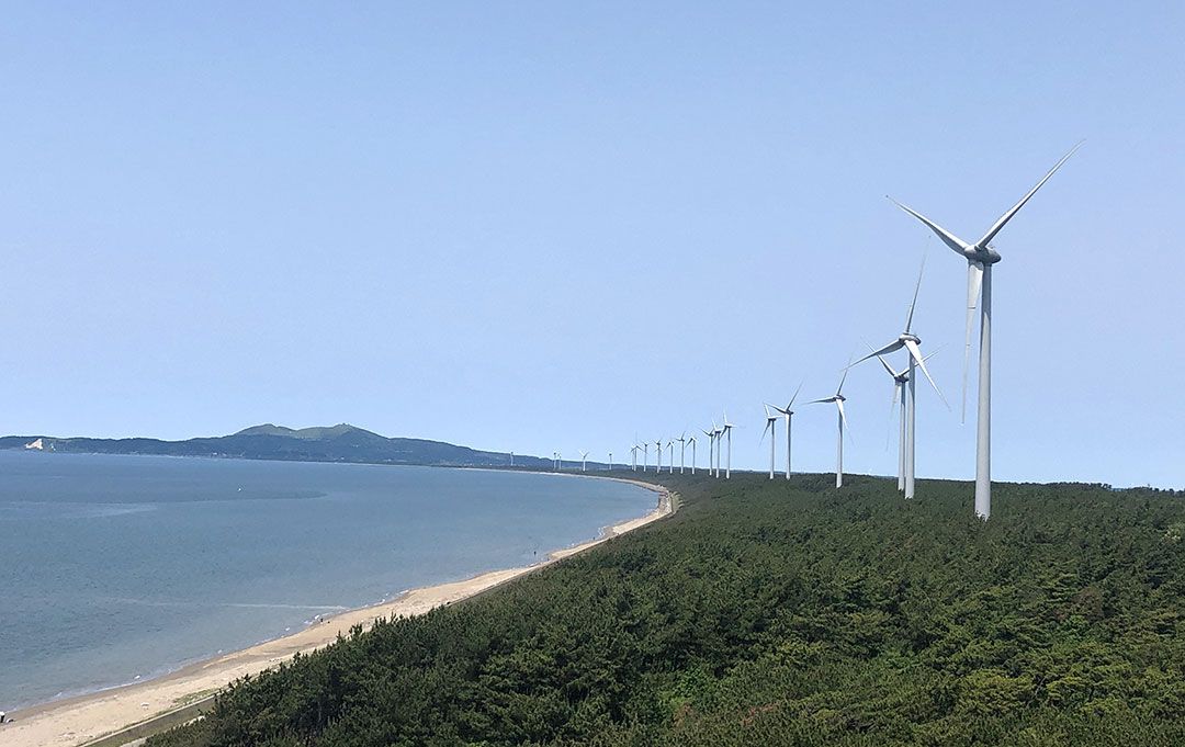 秋田県沿岸の風力発電