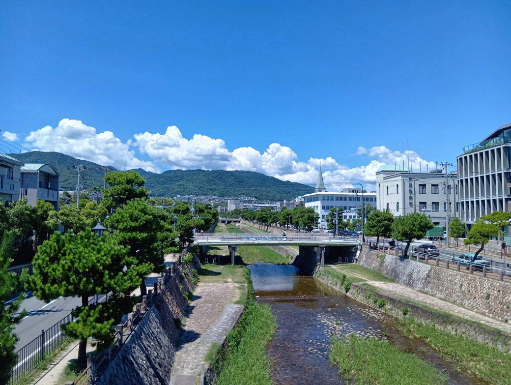 「芦屋市がヤバイ」？ 芦屋市で活動中のウーバー配達員が体感している「真の課題」とは（筆者撮影）