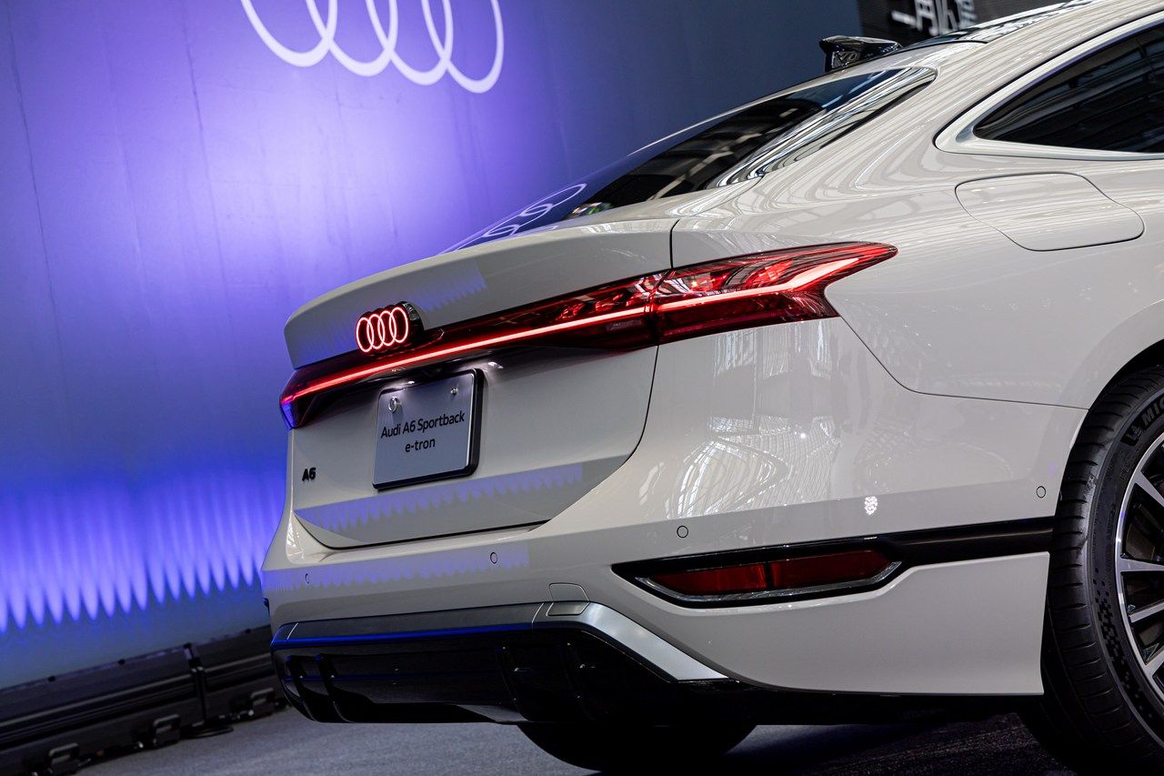 アウディ「A6 e-tron」シリーズおよび発表会の様子（写真：三木 宏章）
