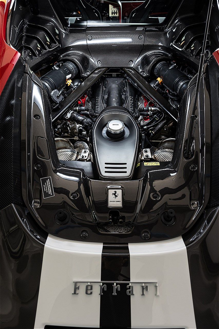 フェラーリの新型車「849テスタロッサ」（写真：Ferrari Japan）