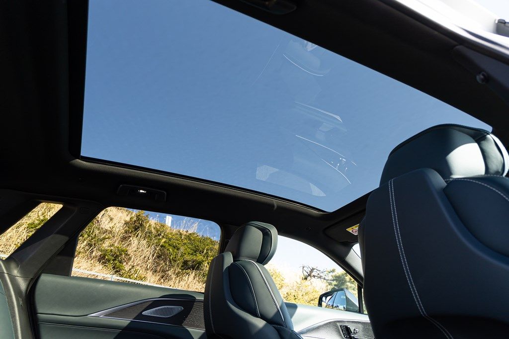 キャデラック「リリック スポーツ」（写真：三木 宏章）