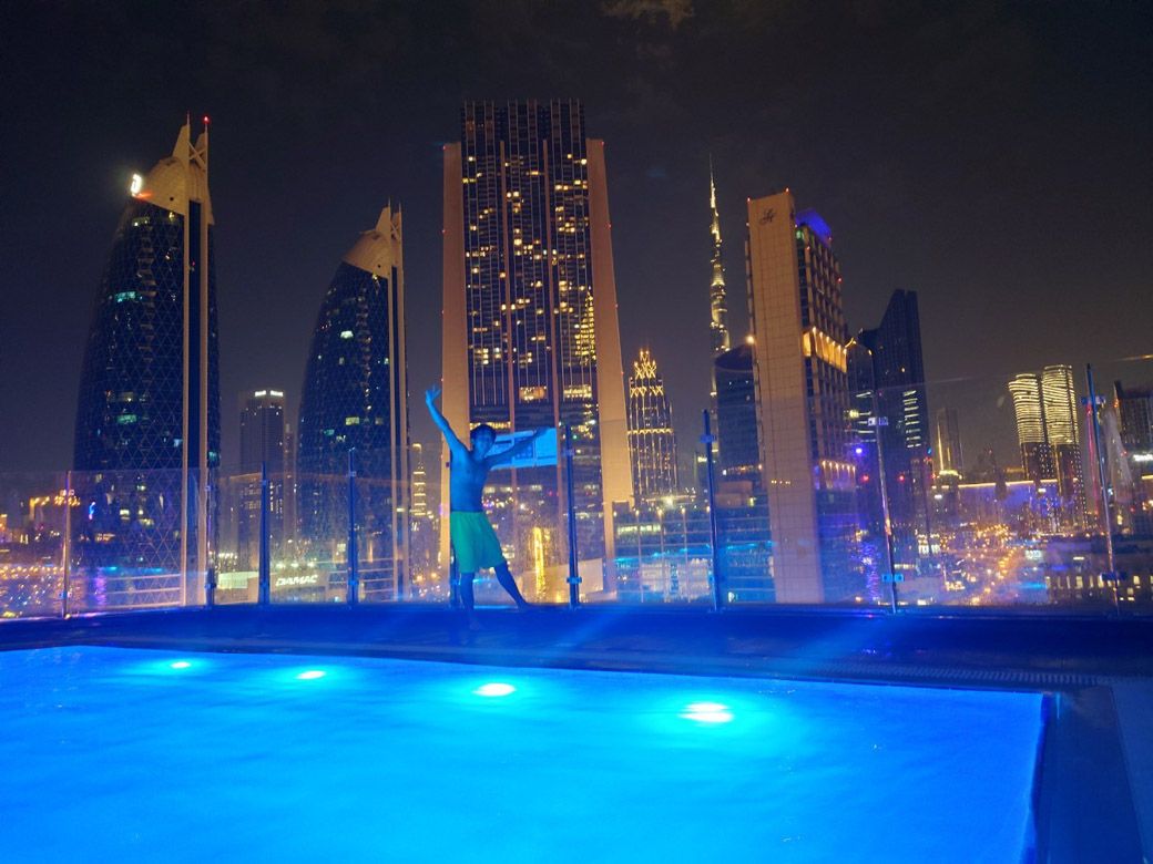 ドバイ×YONEXのハーフパンツ（筆者撮影）