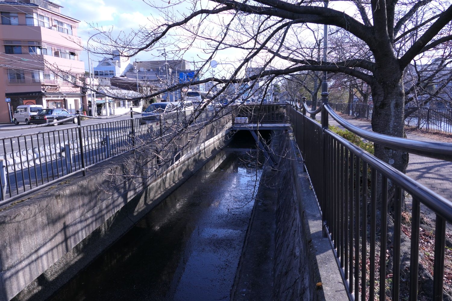 三条駅　琵琶湖疏水