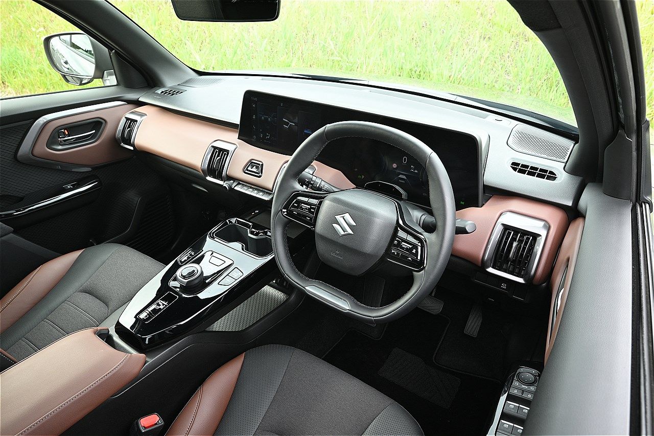 スズキの新型「eビターラ プロトタイプ」（写真：スズキ）