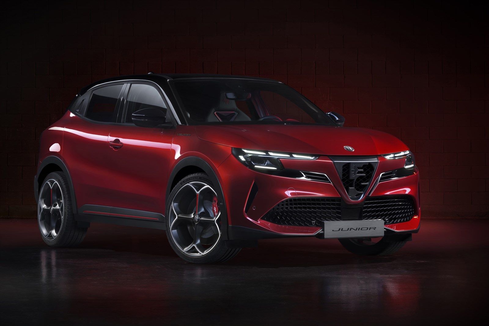 Alfa Romeo JUNIOR（写真：Stellantis）