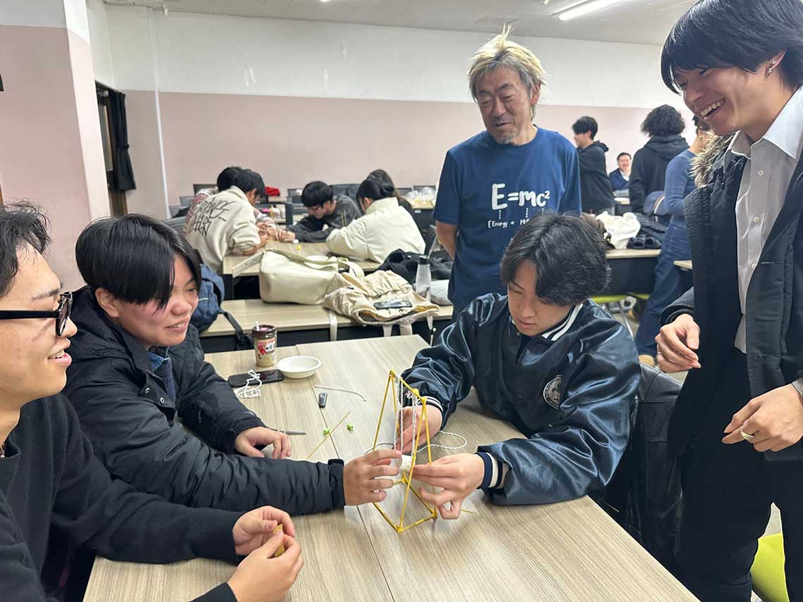 伊藤羊一氏による授業風景