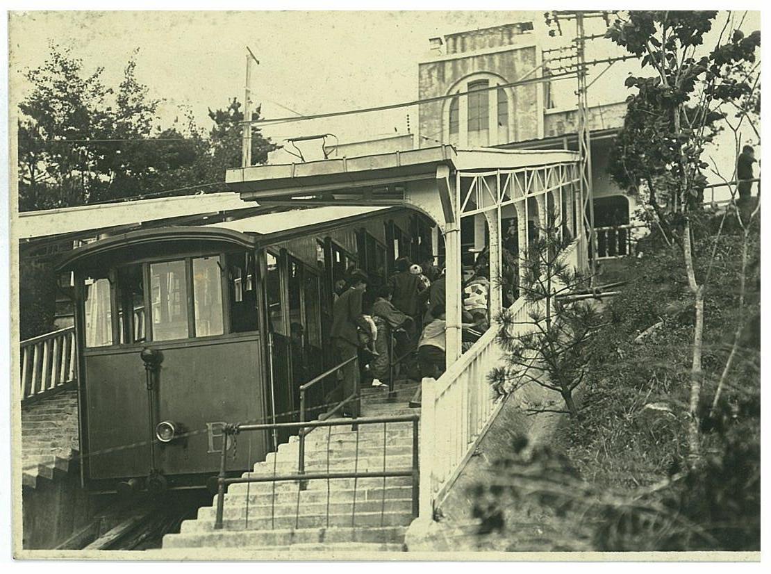 昭和初期の摩耶ケーブル山上駅