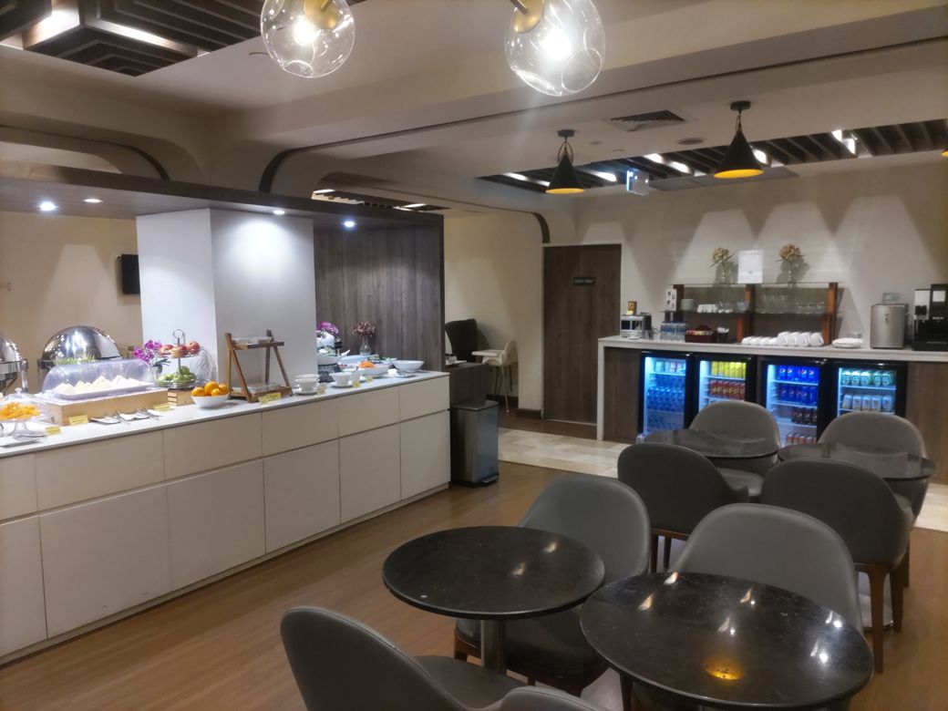 タイのラウンジ3と4は本記事を執筆時点で、プライオリティ・パスでの入場ができないようだ。利用可否は頻繁に変更されるので、利用前に公式サイトを確認してほしい（筆者撮影）