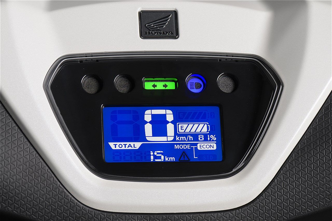 原付一種のホンダ新型電動スクーター｢アイコンe:｣（写真：ホンダモーターサイクルジャパン）