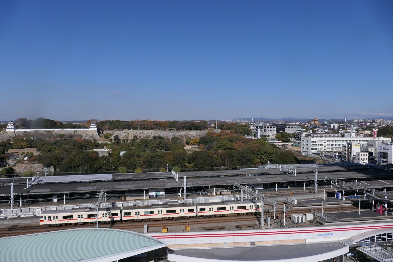 3両の山陽電車