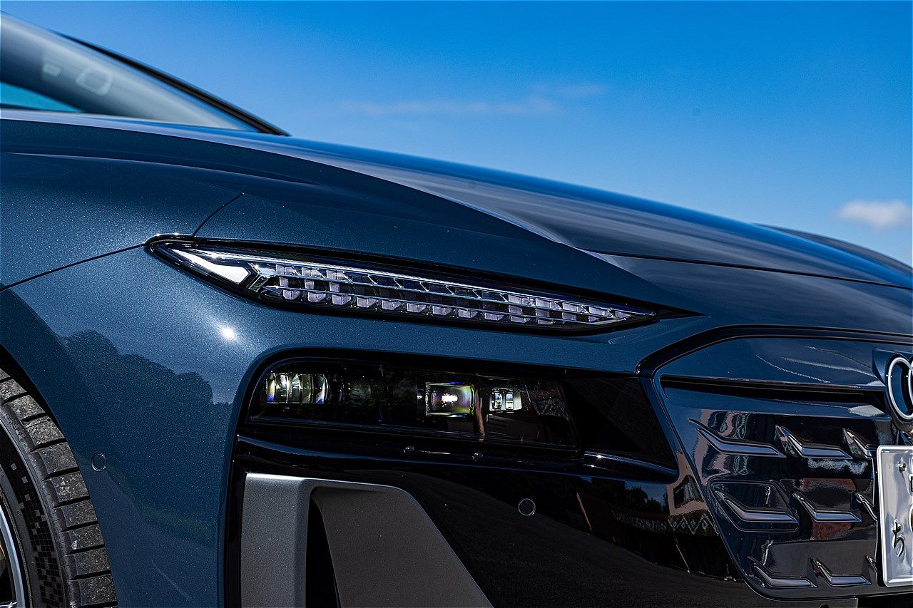 アウディの新型BEV「A6アバントe-tron」（写真：三木 宏章）