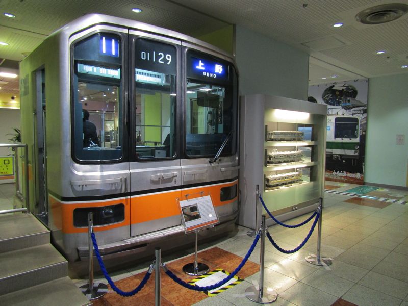 地下鉄博物館_銀座線01系カットモデル（筆者撮影）