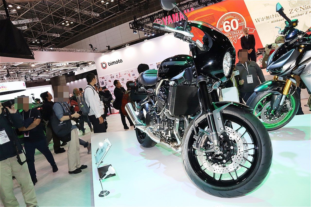 カワサキの新型「Z900RSカフェ」(筆者撮影）