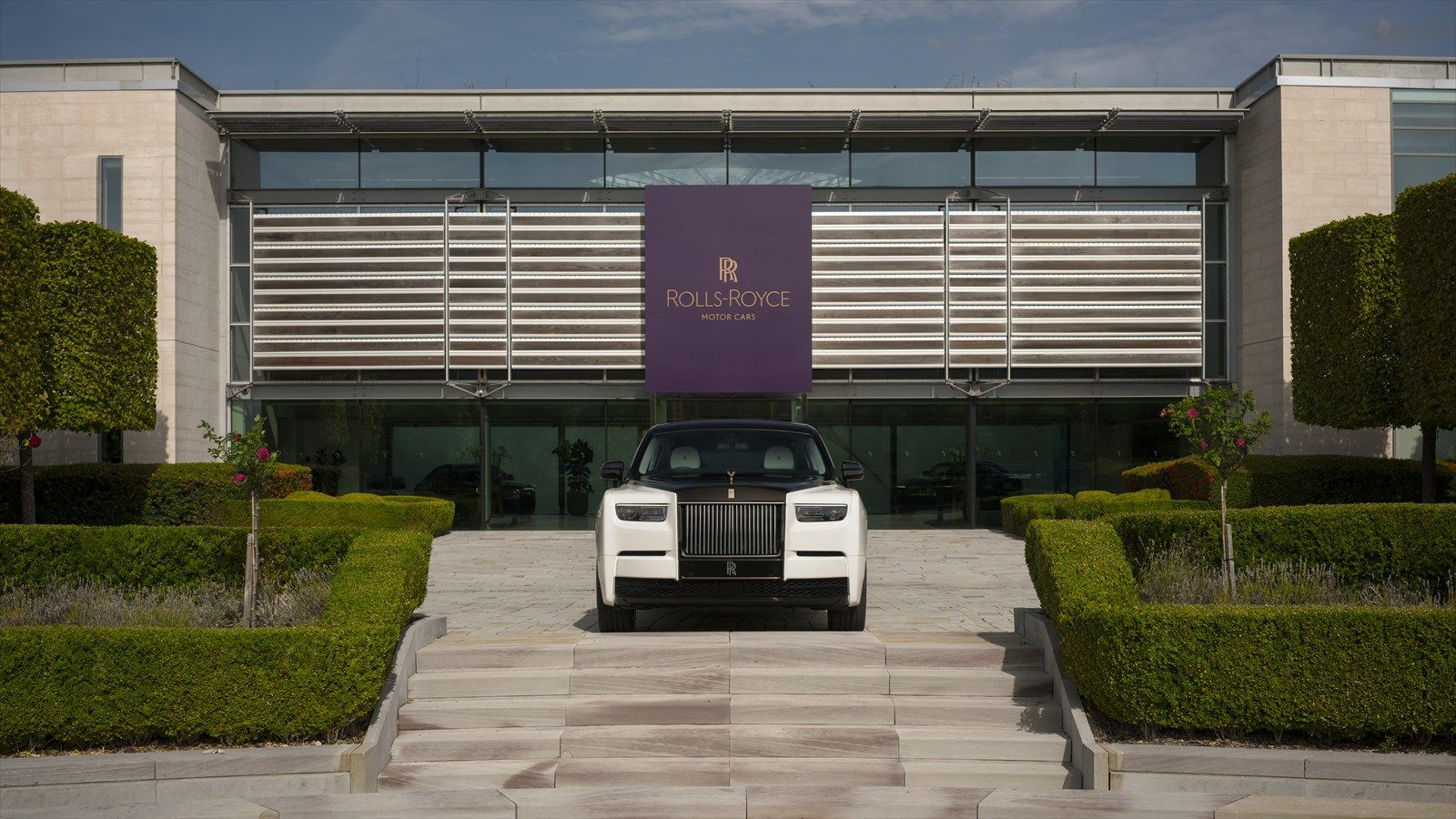 ROLLS-ROYCE PHANTOM CENTENARY PRIVATE COLLECTION（写真：Rolls-Royce Motor Cars）