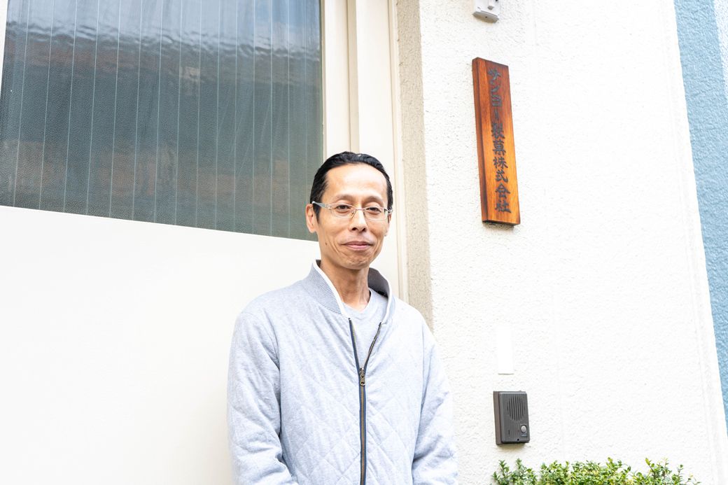 「モロッコヨーグル」を製造するサンヨー製菓の三代目社長、池田光隆さん（写真：筆者撮影）